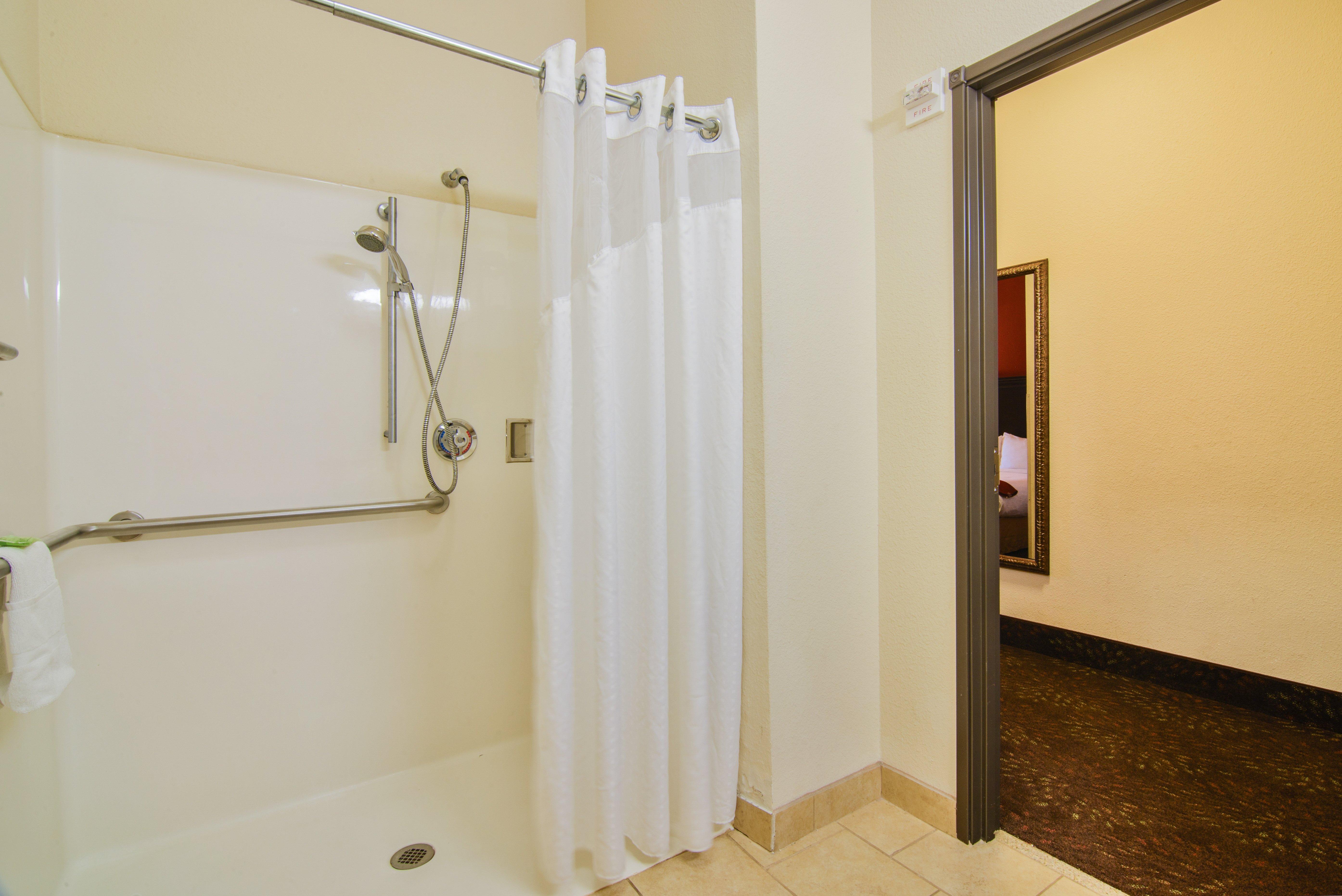 Holiday Inn Express Hotel & Suites Terrell By Ihg Exterior foto