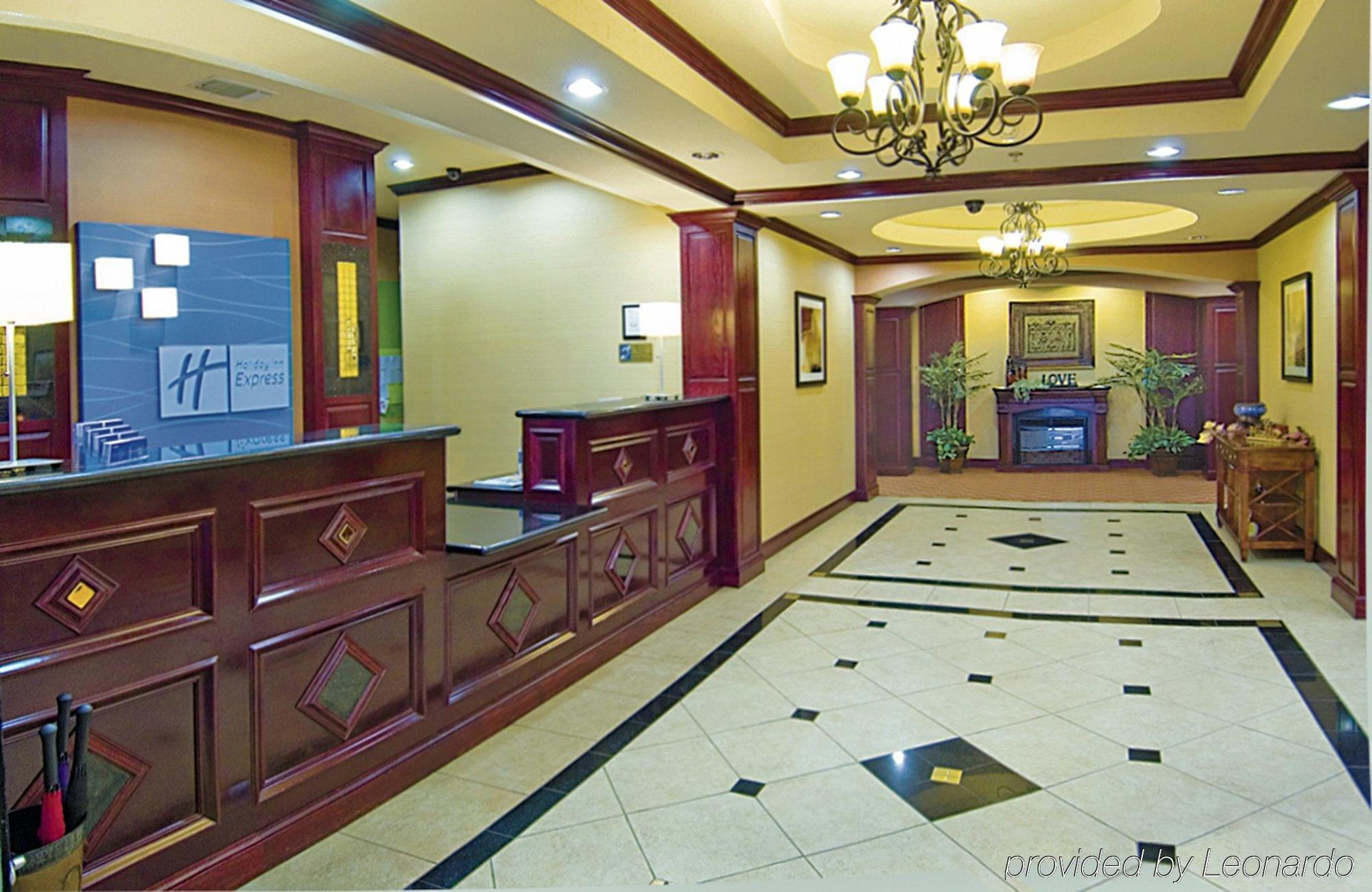 Holiday Inn Express Hotel & Suites Terrell By Ihg Exterior foto